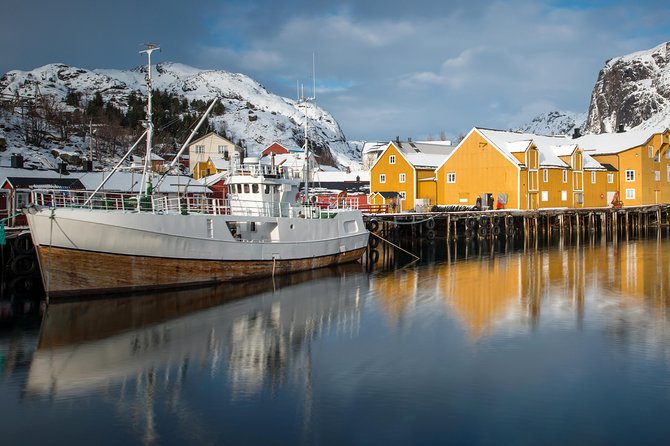 Lofoten Highlights Photo Tour - Henningsvær & Haukland - Stop 2: Haukland Beach, White Sand and Turquoise Water for Fast Framing