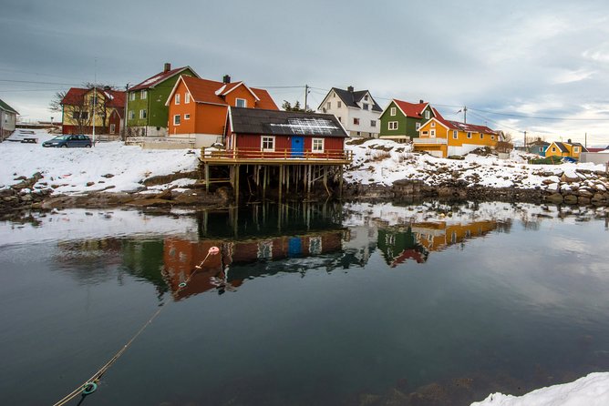 Lofoten Highlights Photo Tour - Henningsvær & Haukland - Getting From Svolvær to the Stops: Pickup, Timing, and Group Size