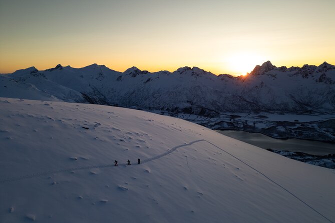 Lofoten Islands: Guided Snowshoeing Tour - Uphill version - Gear: What You Get, and What You Must Bring