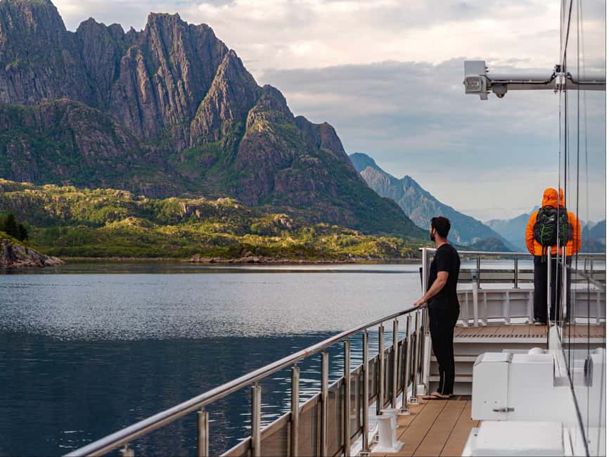 Lofoten: Sea Eagle Sunset Cruise - Why an eagle-first sunset cruise feels different in Lofoten