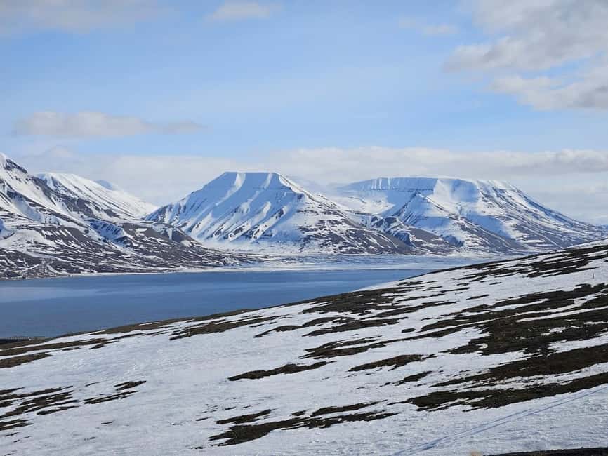 Longyearbyen: Snowshoeing Adventure to Svalbard Glacier - Why Longyearbyen’s Backyard Glaciers Are Better Than a Drive-by