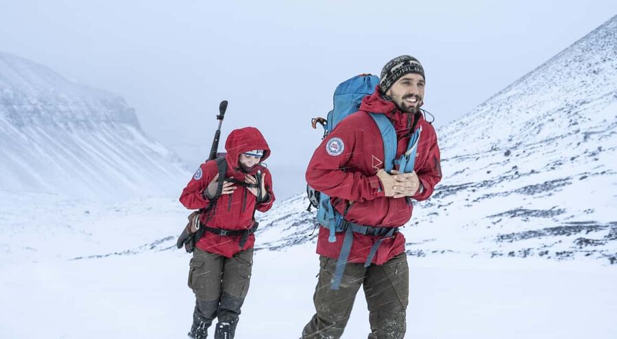 Longyearbyen: Snowshoeing Adventure to Svalbard Glacier - The 5-Hour Flow: Pickup, Trail, Breaks, and Glacier Time