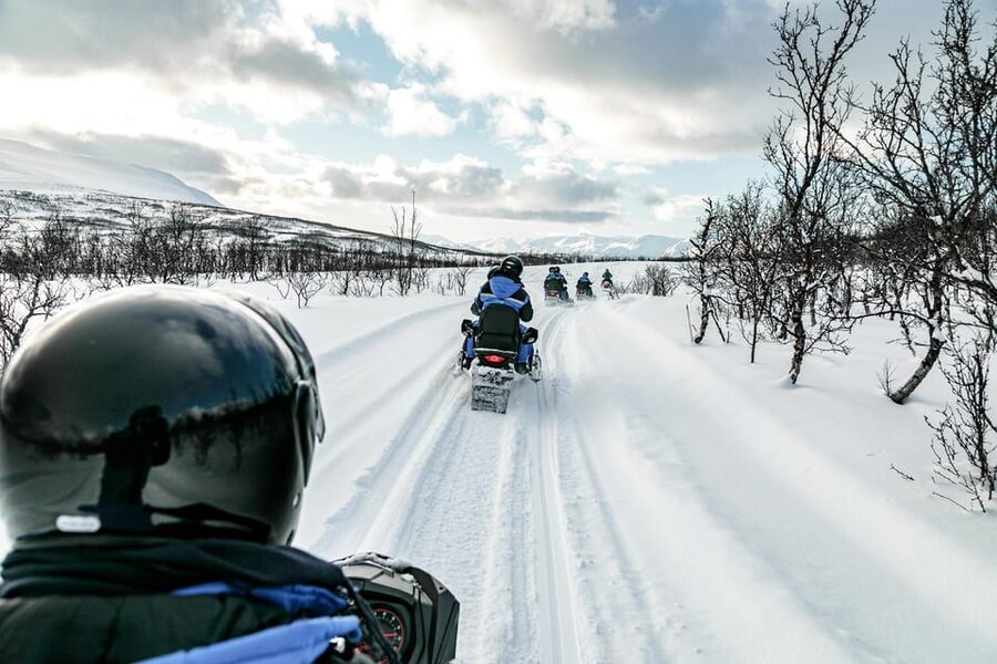 Lyngen: Snowmobile Safari with Lunch in seaside Restaurant - Lunch at Bøteriet: homemade soup, hot drinks, and a warm reset