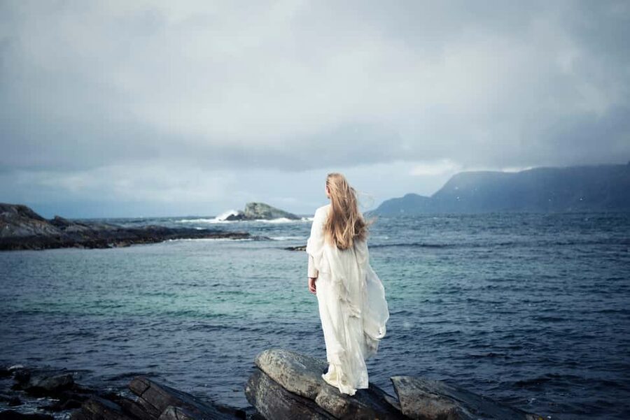 Måløy: Scenic boat tour with guided stop on Selja Monastery - What to wear and pack, so the day stays easy
