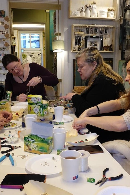 Maral Kunst : Jewelry Bar Experience (Jewelry Making) - Meeting Maral at Schous Plass and Tøftes Gate