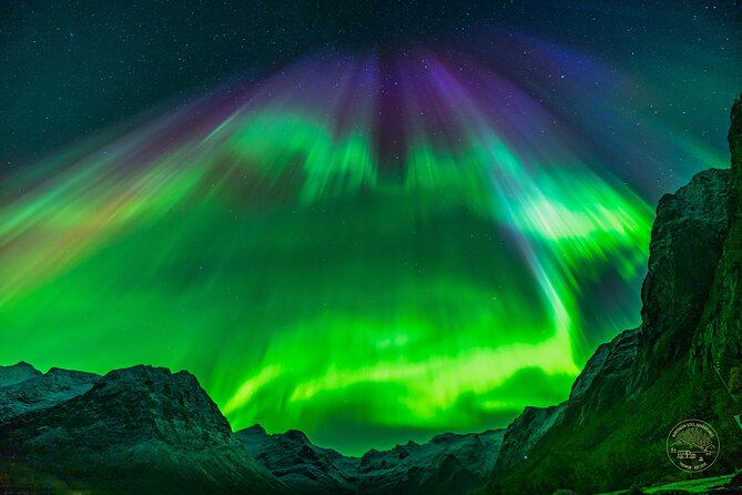 Minibus Northern Lights Chase with Photography from Tromsø - Finland detours: when the sky over Tromsø isn’t cooperating