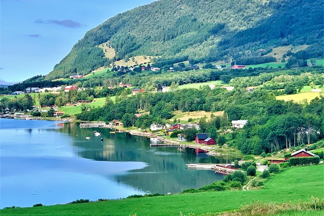 Molde - Atlantic Road Private Sightseeing tour - Romsdal Museum in 50 minutes: folk life you can actually see