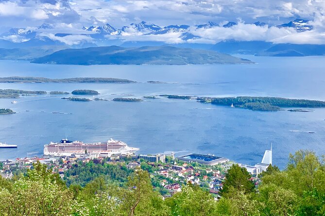 Molde - Atlantic Road Private Sightseeing tour - Varden panorama: fjords, archipelagos, and 222 snow peaks