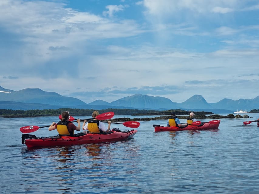 Molde - Guided kayak tour - Meeting at Molde’s adventure base next to Thon Hotel