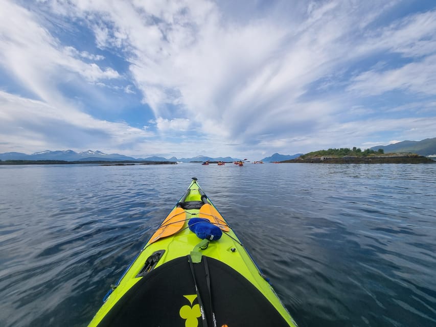 Molde - Guided kayak tour - Moldivene islets and skerries: the best reason to go (if conditions allow)