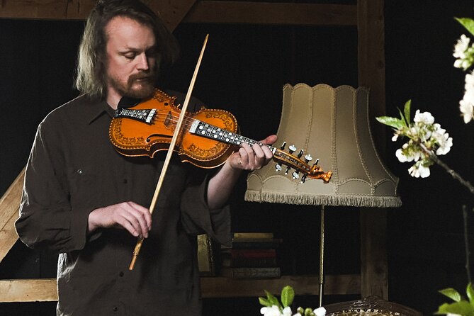 Music of the Fjord: Norwegian Folk at The Fjord Farm in Flåm - Music of the Fjord at The Fjord Farm, what to expect in practice