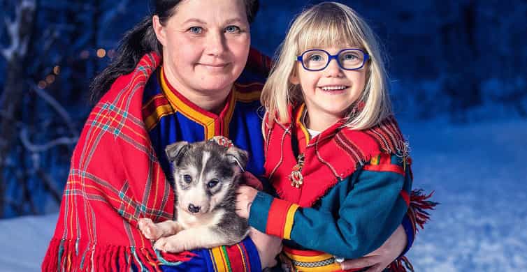 Narvik: Dog-sledding with Northern Lights Ceremony - Meeting the huskies, their care, and why it changes how you ride