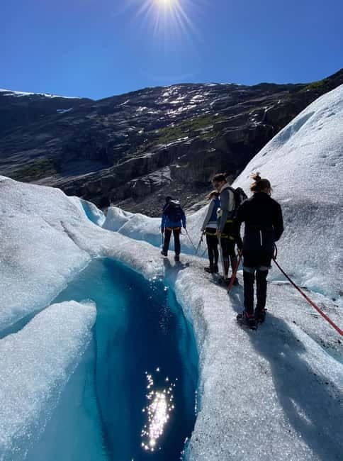 Nigards: Kayaking and Glacier Hike - Key things to know before you go