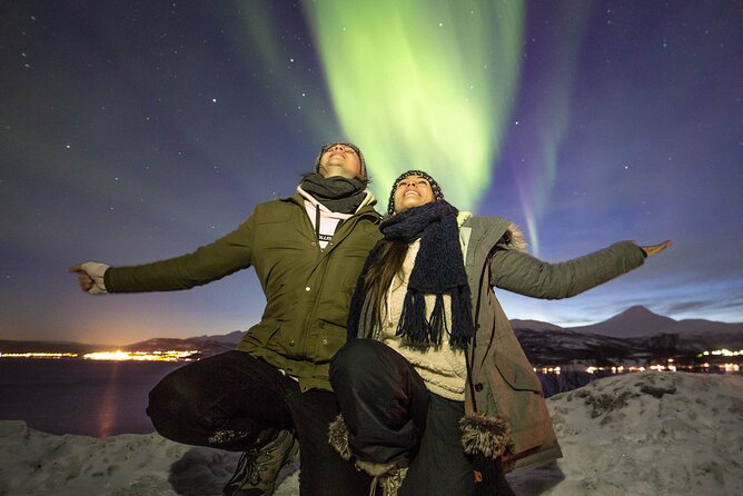 Northern Lights Chase with Photography from Tromsø - Warm Drinks, Snacks, and the Comfort You Will Actually Notice
