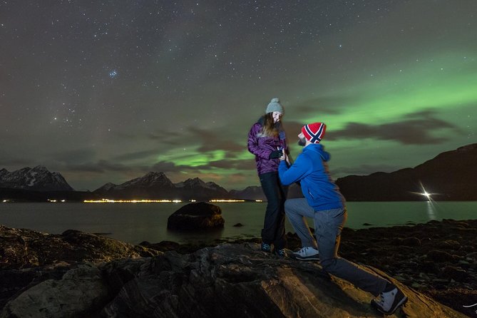 Northern Lights Private tour with your special ones - Greenlander - Key highlights that matter on an aurora chase