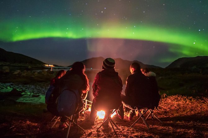 Northern Lights tour - All inclusive - Northern Horizon - Gear and Warmth: Thermal Suits, Boots, and Cold-Weather Comfort