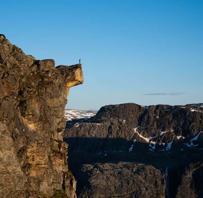 Odda: Overnight Hike to Trolltunga - Arrival at Camp: Tents, Dinner, and the First Trolltunga Light