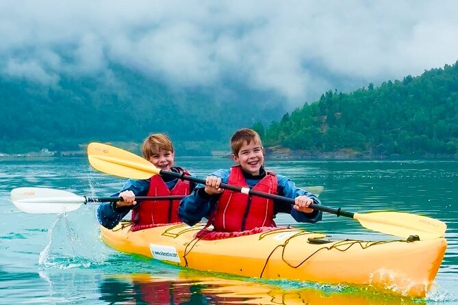 Olden: Easy Kayaking for Beginners on the Fjord - On the Water: Meltwater Views, Calm Fjords, and Story Stops