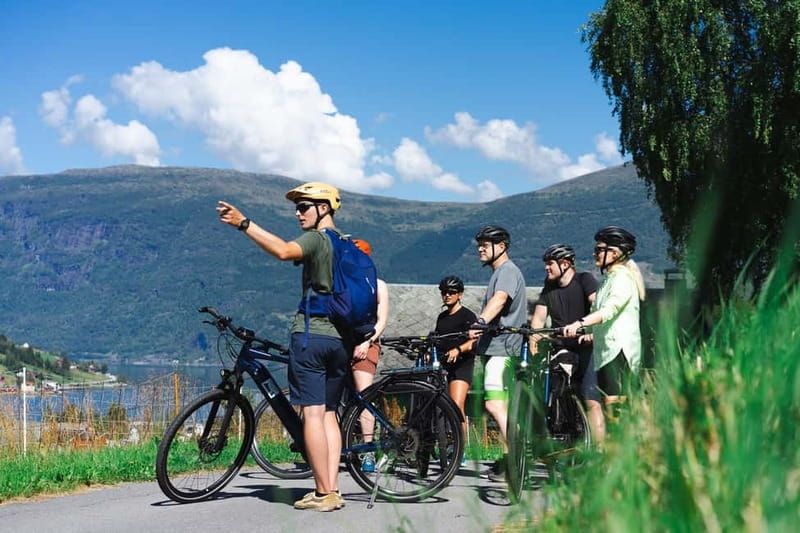 Olden: Guided e-bike tour - Finding the start: Naustgrenda 20 and the Fjellvak blue caravan