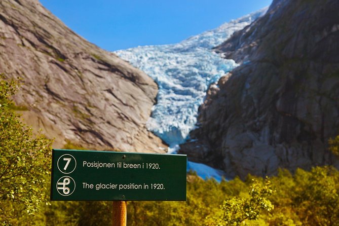 Olden Shore Excursion: the Amazing Briksdal Glacier - Meeting point in Olden, and what the start feels like