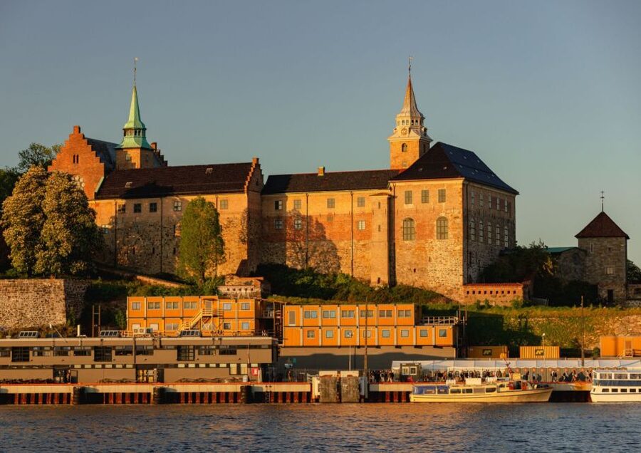 Oslo: 100% Electric Oslofjord Sightseeing Cruise - The 2-hour Oslofjord loop: Akershus Fortress to the Opera House
