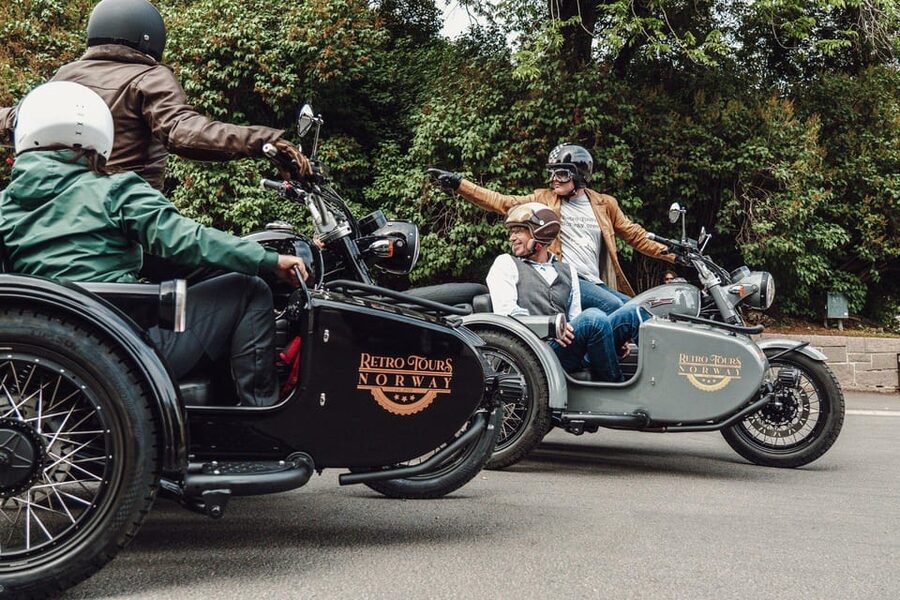 Oslo: 2-Hour Retro Motorcycle Sidecar City Tour - Meeting up and getting on the road, from city hotels to cruise quays