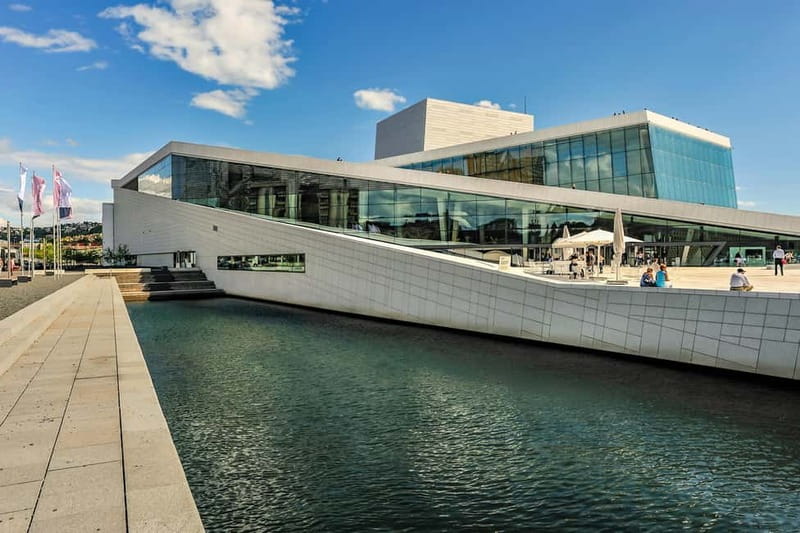 Oslo: City Tour & Traditional Norwegian Lunch or Dinner - Oslo City Hall and the Theater Side: Where Civic Pride Looks Like Architecture