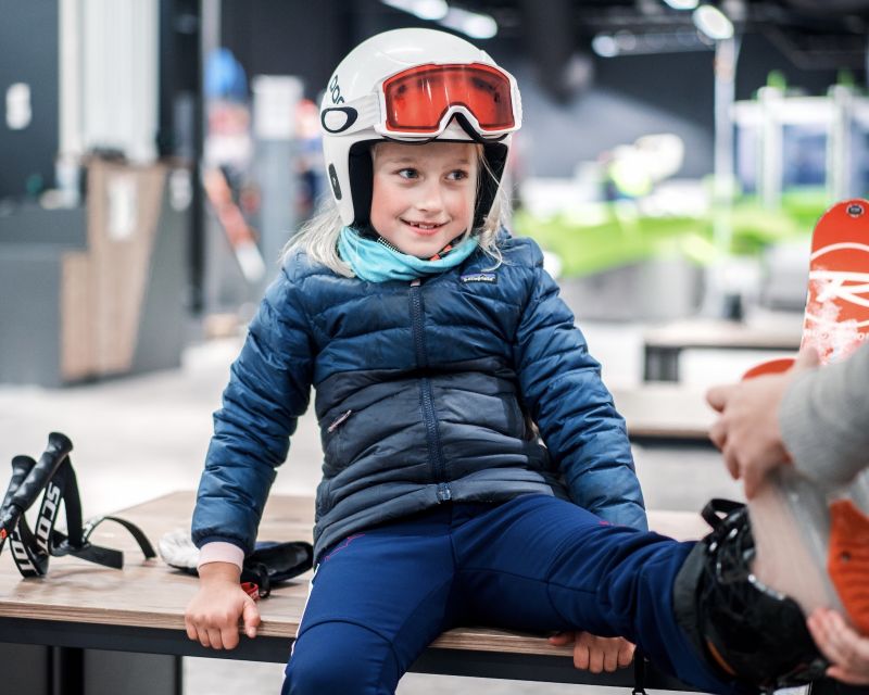 Oslo: Day Pass for Downhill Skiing at SNØ Ski Dome - What’s included in the $52 day pass, and what adds up later