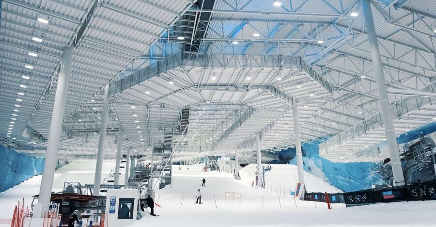 Oslo: Day Pass for Downhill Skiing at SNØ Ski Dome - The downhill runs: three alpine slopes plus a true beginner area