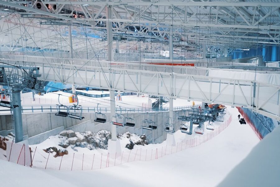 Oslo: Day Pass for Downhill Skiing at SNØ Ski Dome - Snowboarding and freeskiing, plus the ski park vibe