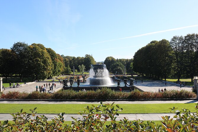 Oslo Discovery Tour - Museums Island, Western Architecture, and Aker Brygge Views