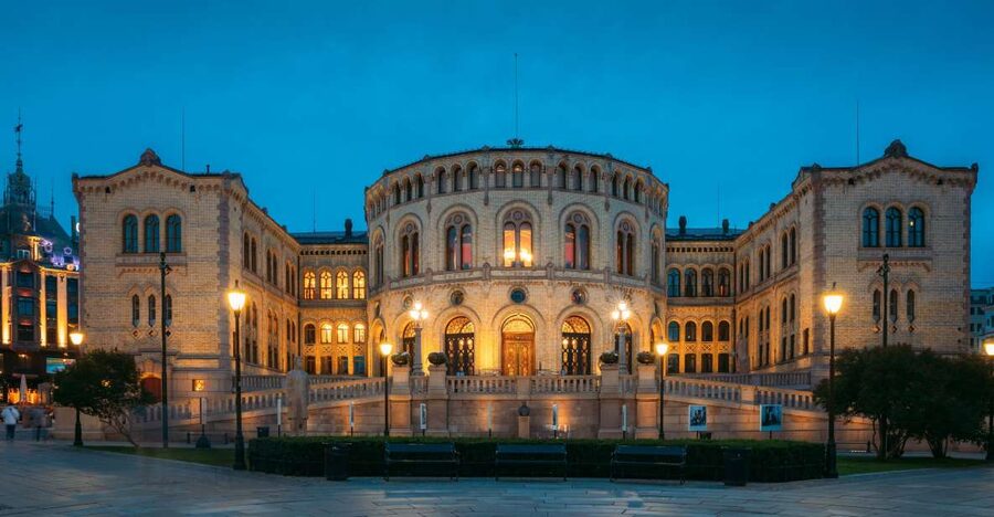 Oslo: Express Walk with a Local in 60 minutes - The Tiger stop, and why it is more than a photo moment
