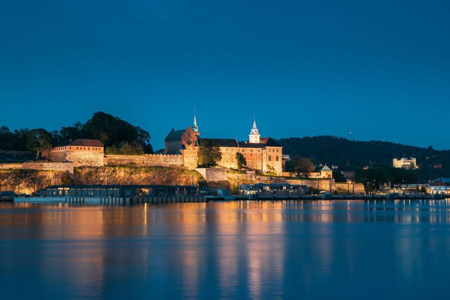 Oslo: Express Walk with a Local in 60 minutes - Small group size up to 8: where the tour gets personal