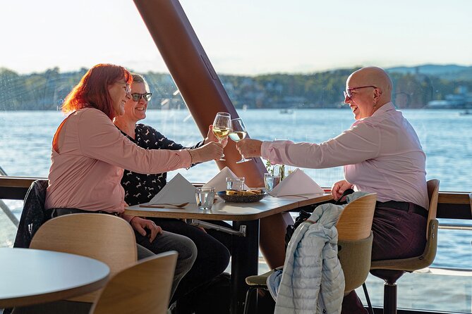 Oslo fjord 3-Course Dinner Cruise with Live Music - Deck vs Inside Lounge: Best Spots for Different Weather