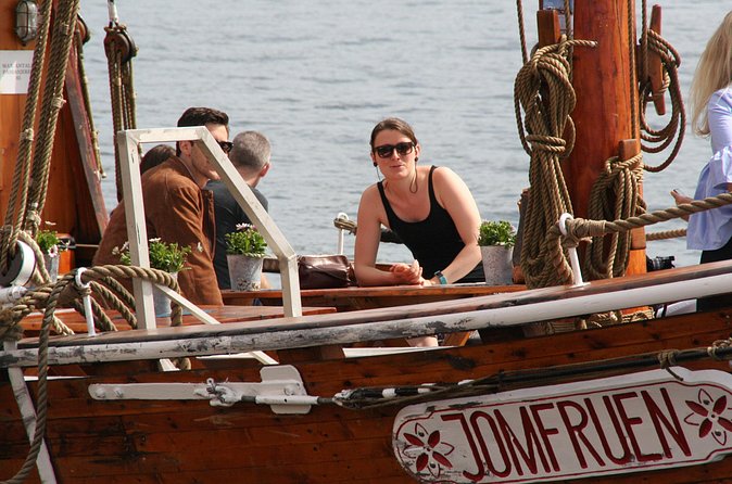 Oslo Fjord a Mini Cruise by Wooden Sailing Ship - Audio guide in English and beyond, plus blankets that keep you listening