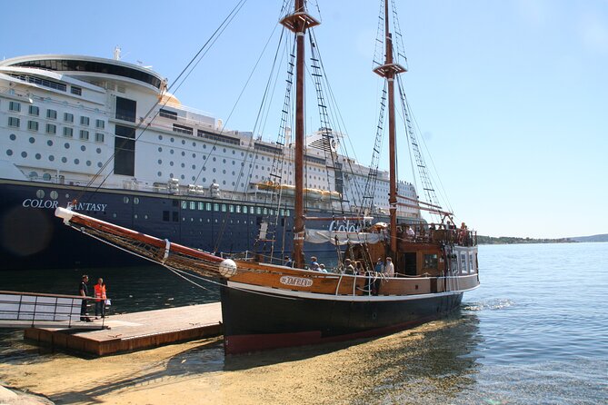 Oslo Fjord a Mini Cruise by Wooden Sailing Ship - Guided views of Oslo’s harbor and inner fjord