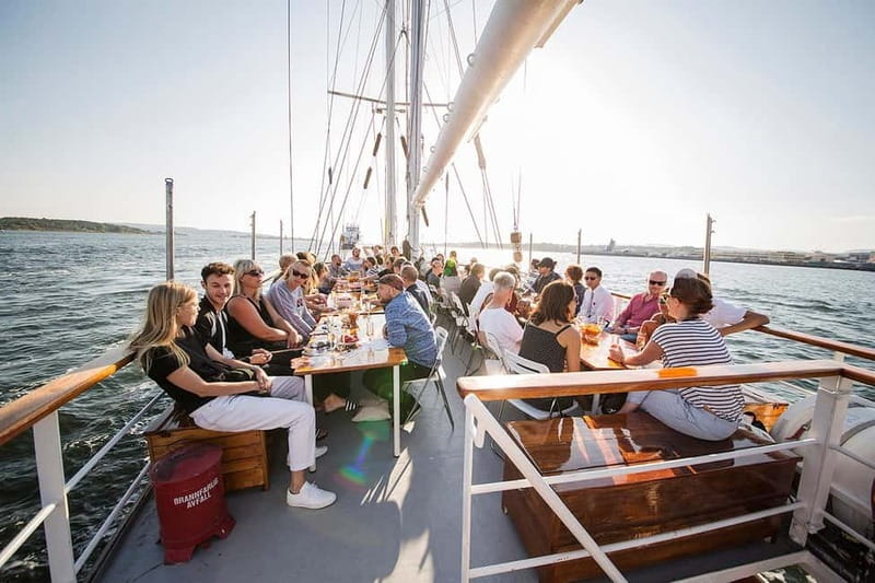 Oslo: Fjord Dinner Cruise on Sailing Ship w/ Seafood Buffet - Meeting at Akershusstranda 11, and the one logistics detail to not ignore