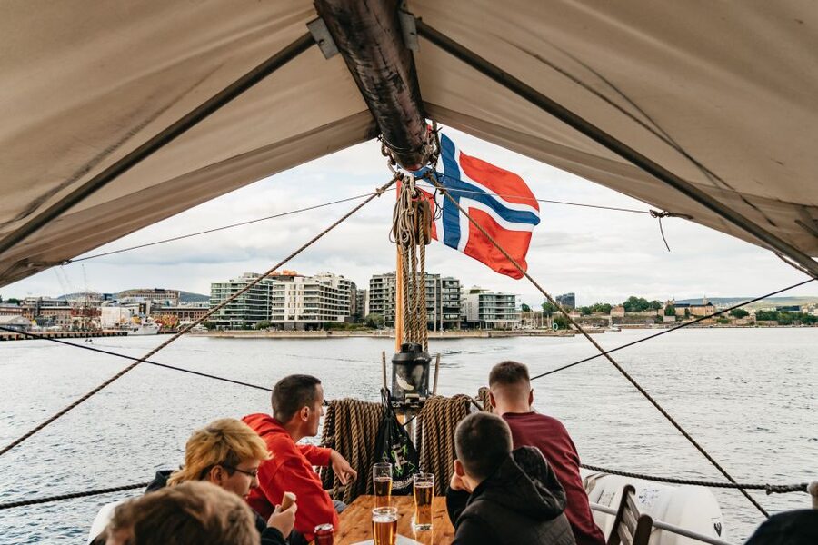 Oslo: Fjord Evening Cruise with Shrimp Buffet - Shrimp buffet dinner, what you eat and why it feels so local