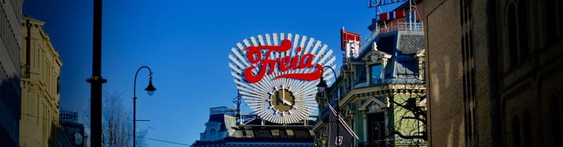 Oslo: Food Tasting and Walking Tour with a Local - Brunost and Waffle: The Dessert Moment That Defines the Tour