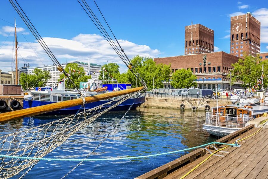 Oslo: Grand City Sightseeing Tour by Bus with Fjord Cruise - Coach day logistics: comfort matters on a long route