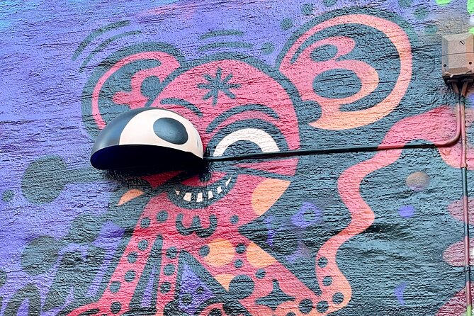 Oslo Grünerløkka Food & Culture Walking Tour - How much walking is it, and what does it feel like?