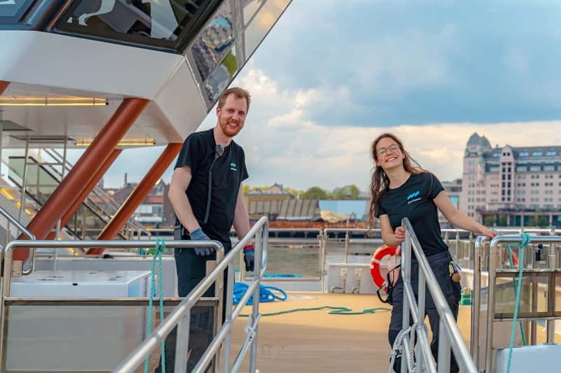 Oslo: Guided Sightseeing Fjord Cruise on Premium Silent Boat - The onboard cafe, warm saloons, and what to do in bad weather