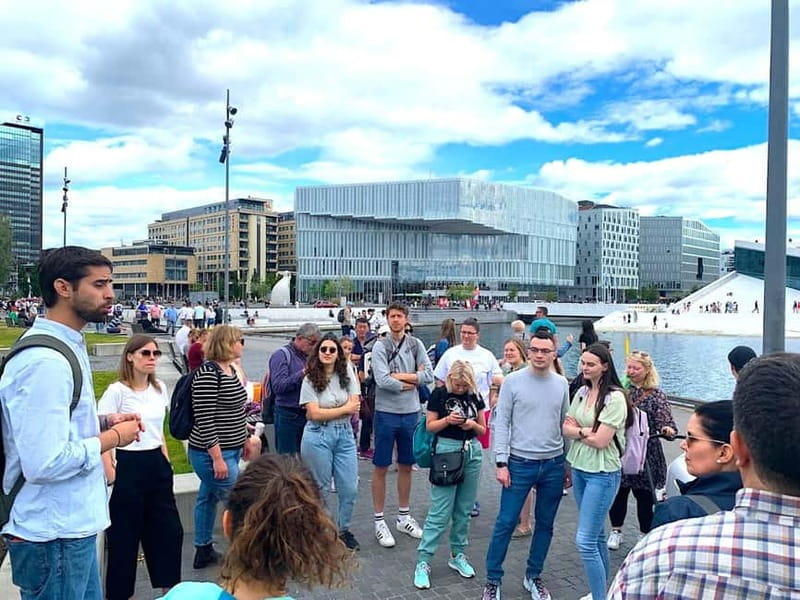 Oslo: Guided Walking Tour of Central Oslo with Local Guide - Key things to know before you go