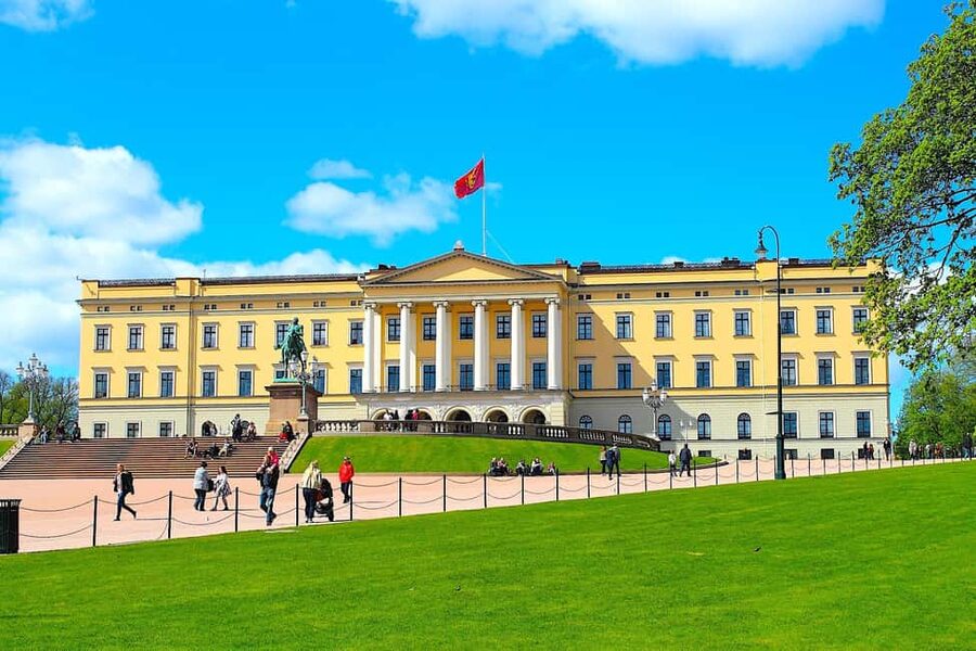 Oslo: Guided Walking Tour of Central Oslo with Local Guide - Why This $14, 2-Hour Route Works for First-Timers