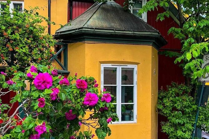 Oslo: Norwegian Food Tour & Hidden Gems City Walk - Birkelunden farm-to-table main course and the tram back