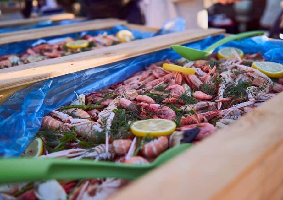 Oslo: Oslofjord Fjord-Style Dinner Cruise - Where you meet at Akershusstranda, and how not to miss the boat