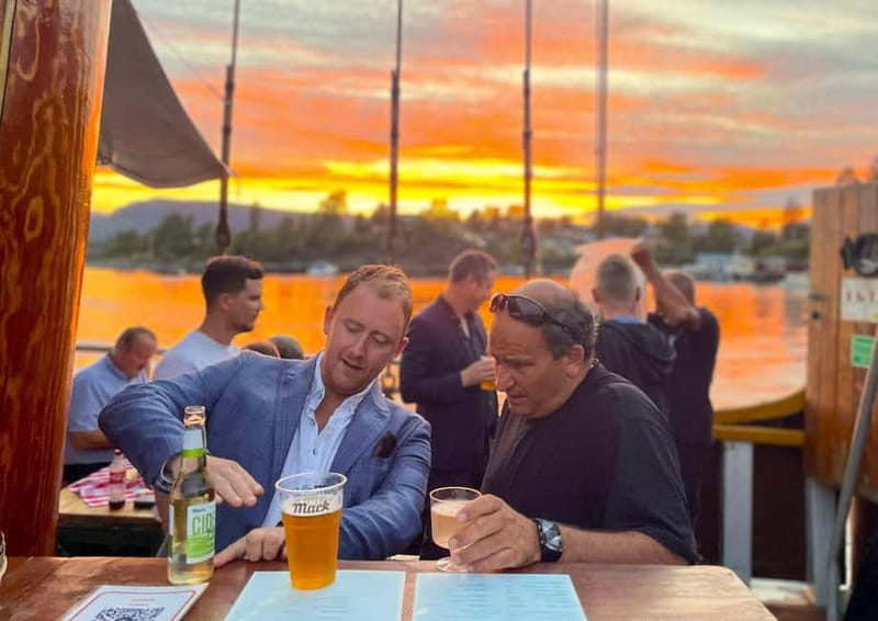 Oslo: Oslofjord Fjord-Style Dinner Cruise - Best seats and onboard strategy: eat, shoot, and stay warm