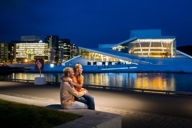 Oslo: Private VIP City Tour by Luxury Minivan with Driver & Guide - The fjord and Oslo center: why the 2-part layout works