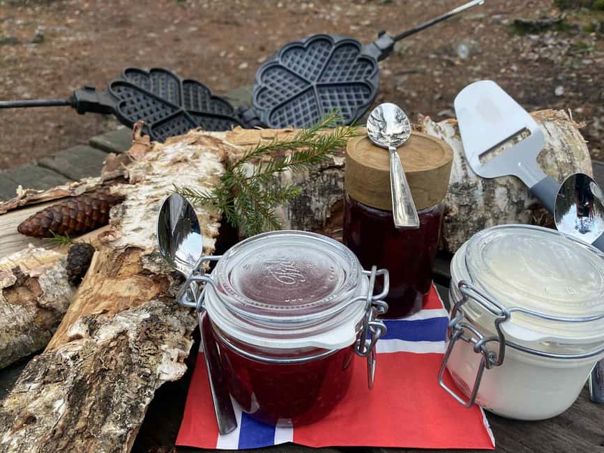 Oslo’s Secret Forest Gastronomy: Private Chef & Local Feast - Meeting Andreas at Frognerseteren Station and getting set up