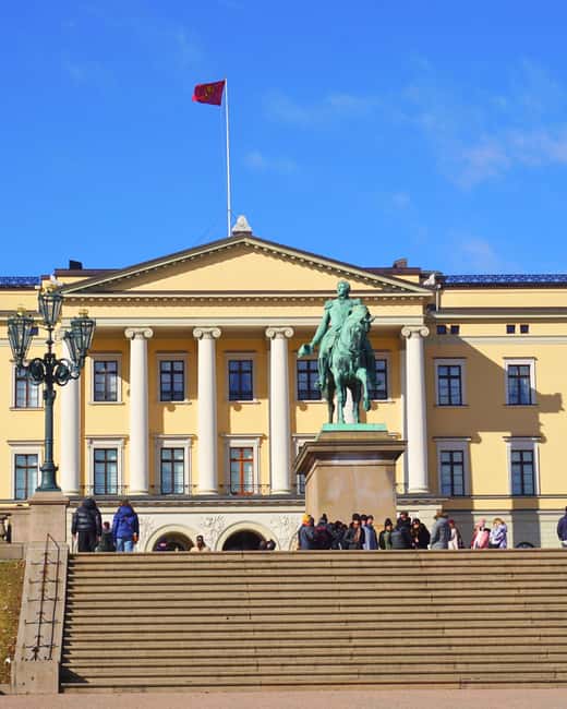 Oslo: Small Group History, Art & Secrets Tour - Starting at the Royal Palace, then following Oslo’s power trail